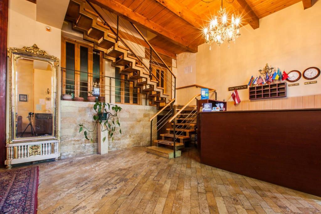 Hotel Royal Tbiliszi Kültér fotó