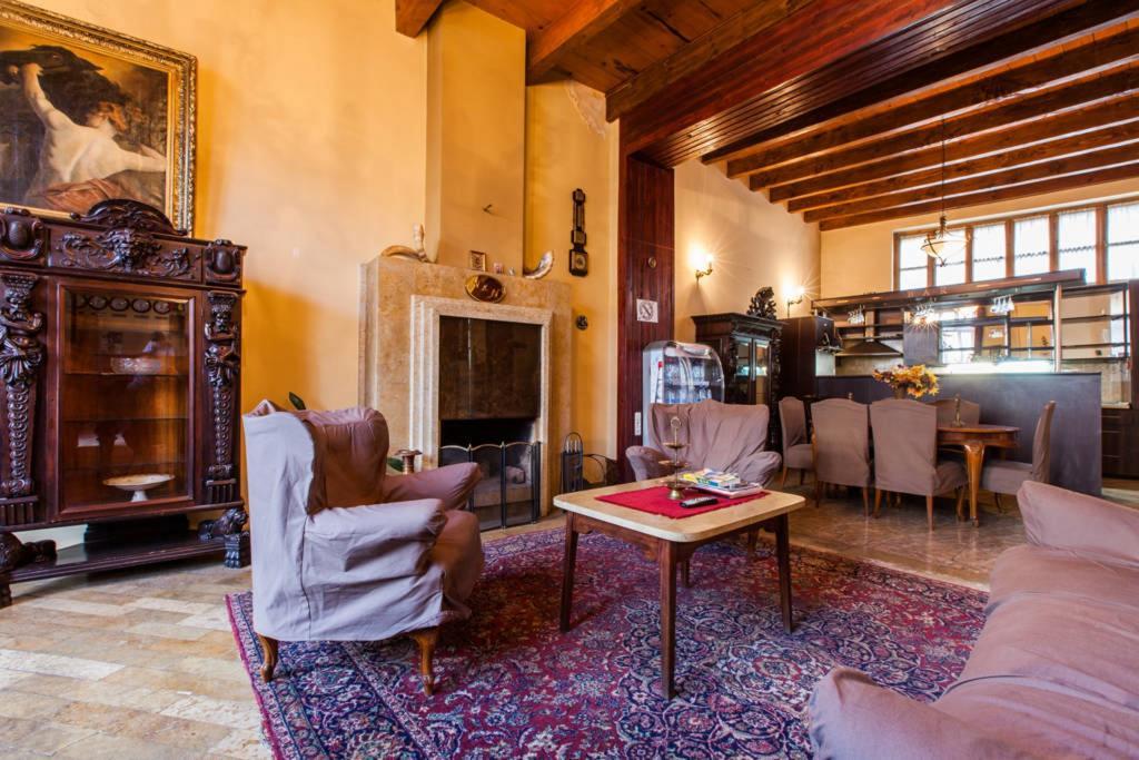 Hotel Royal Tbiliszi Kültér fotó