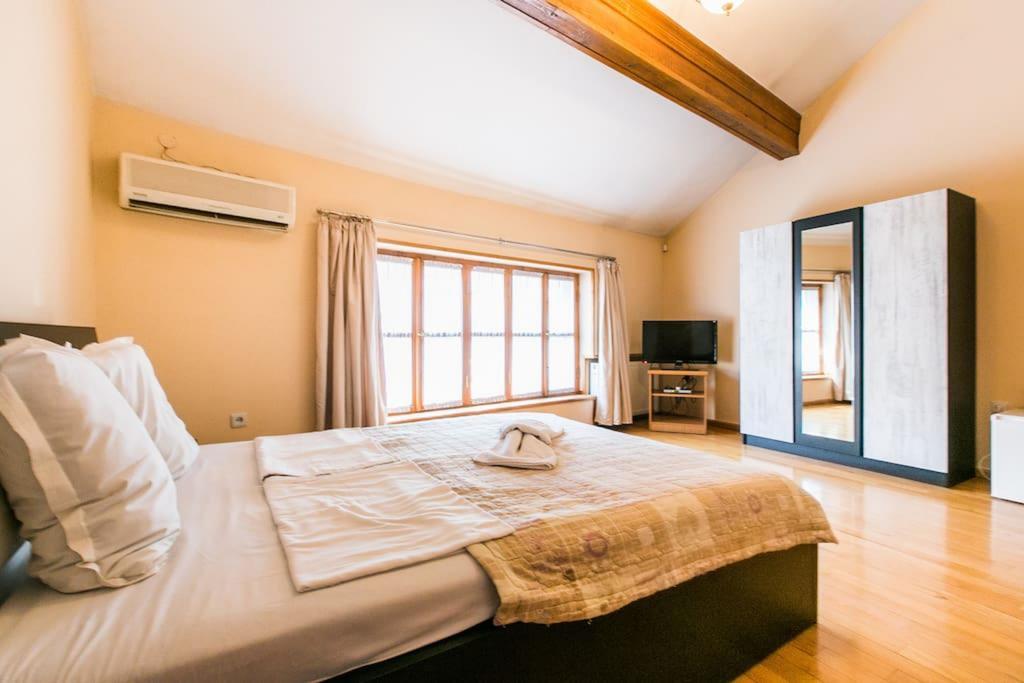 Hotel Royal Tbiliszi Kültér fotó