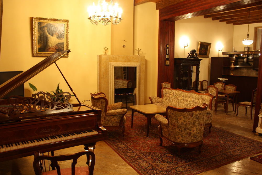 Hotel Royal Tbiliszi Kültér fotó