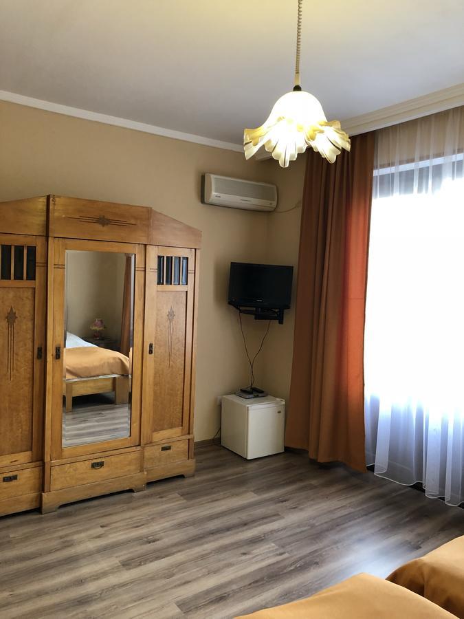 Hotel Royal Tbiliszi Kültér fotó